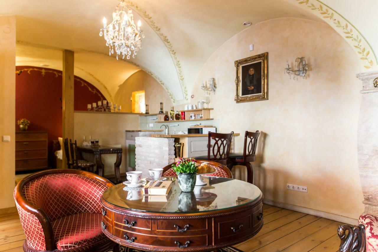 Antique Old Town Studio By Urban Rent Apartment Vilnius Exterior foto